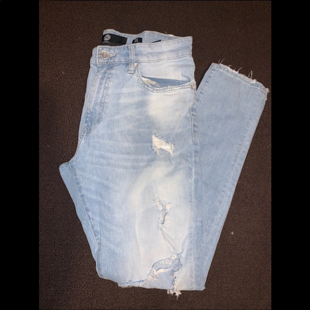 Men’s Ripped Jeans - Picture 2 of 3
